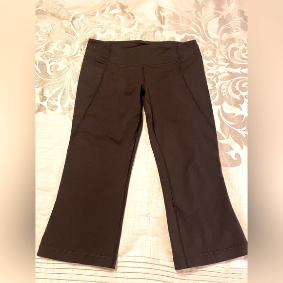 Lululemon capri leggings - Picture 2 of 3